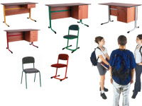 Lehrertisch und Lehrerstuhl