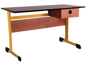 Lehrertisch C-Kufe mit Sichtblende und Schublade